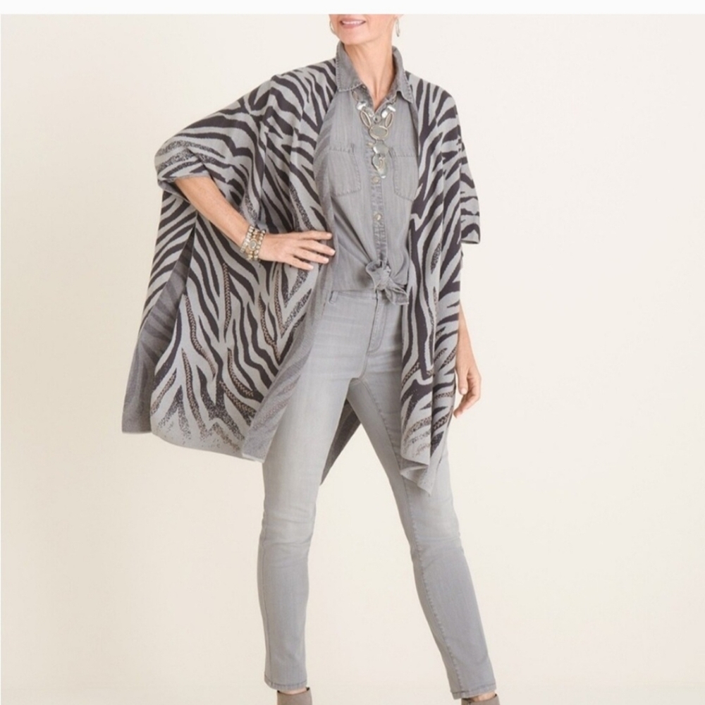 Chicos Ruana Wrap Poncho Size S / M Gray Black Zebra Print Animal Print NEW